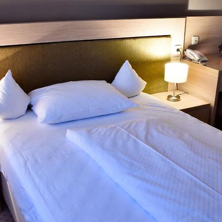Hotel Park Siroki Brijeg Номер фото