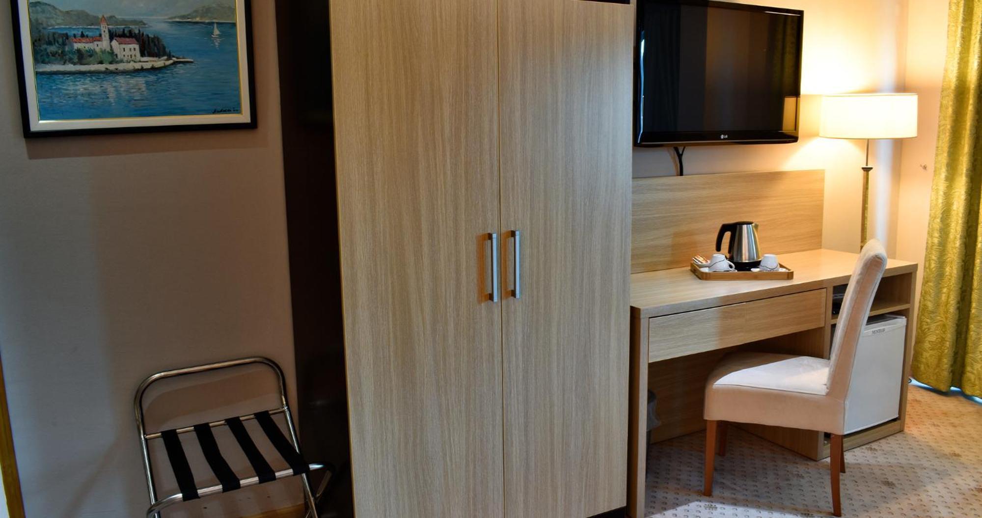 Hotel Park Siroki Brijeg Номер фото
