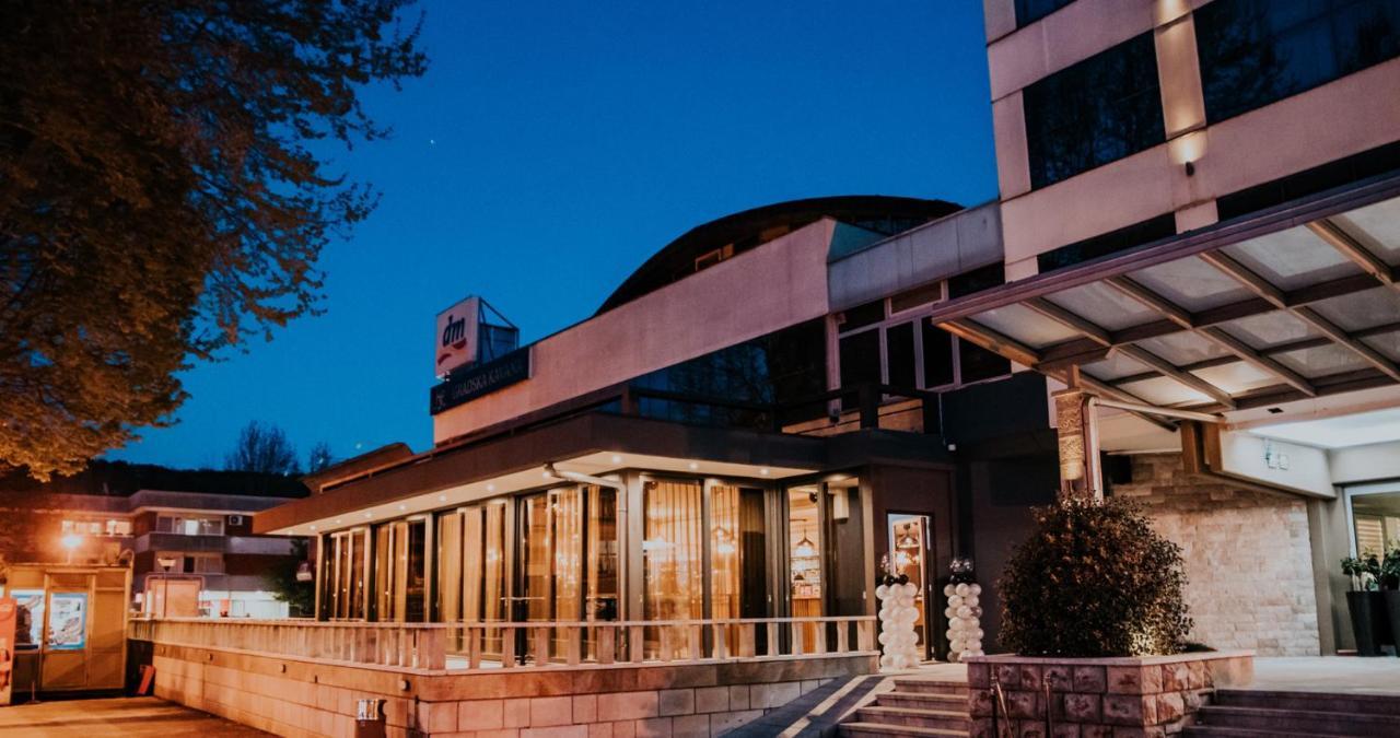 Hotel Park Siroki Brijeg Экстерьер фото